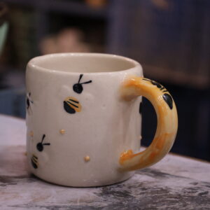 Handmade Bee & Flower Ceramic Mug – Cream